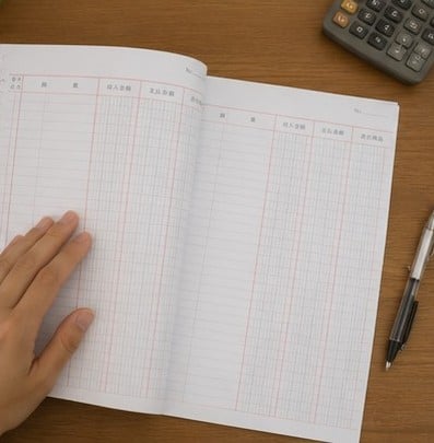 セリア 金銭出納帳 家計簿として使える